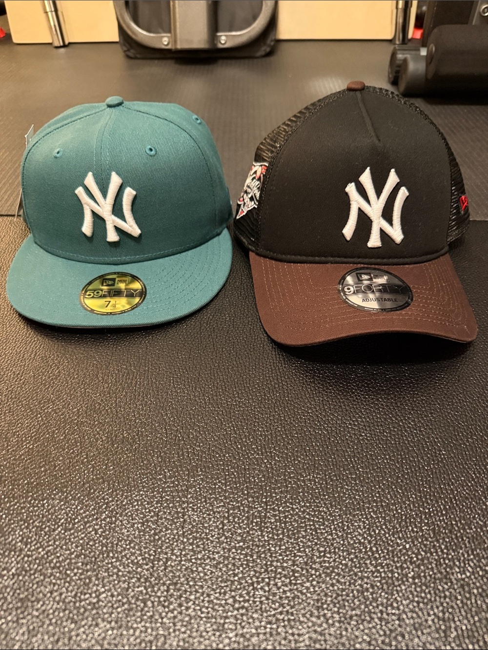 NWT New Era Teal & Black/Brown New York Yankees World Series Hats Bundle 7 1/4